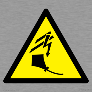 W505 Warning: Kite flying near overhead power lines